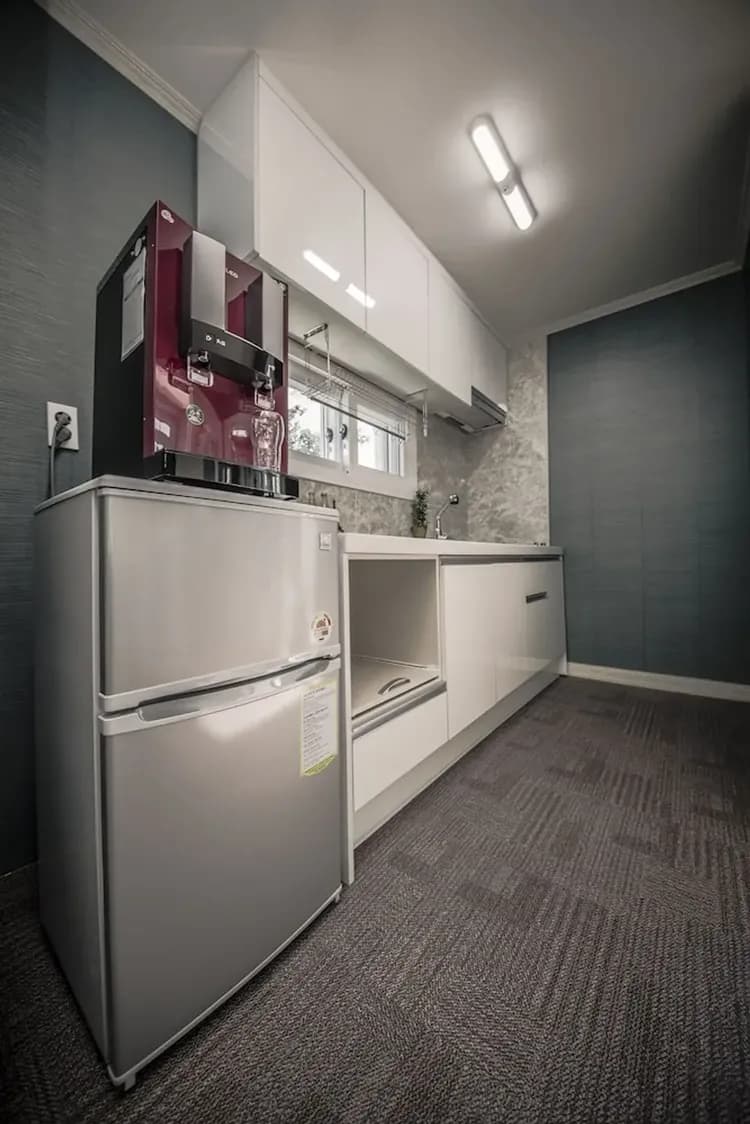 Private kitchenette