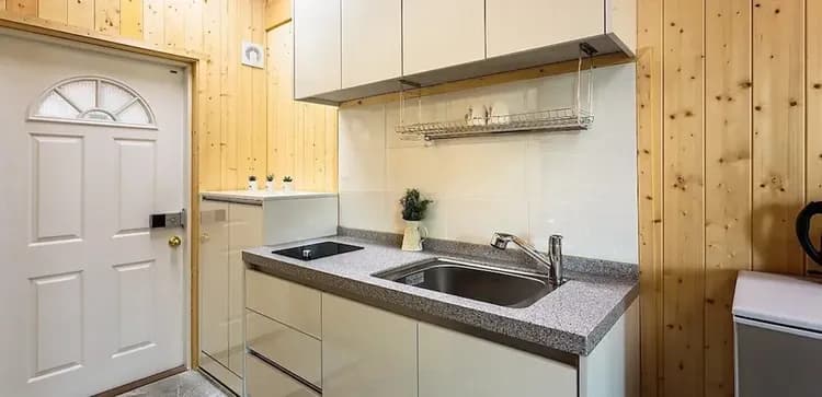 Private kitchenette