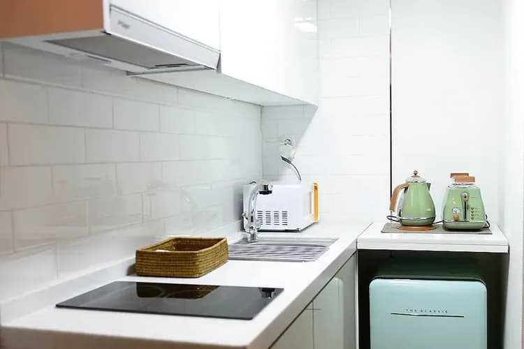 Private kitchenette