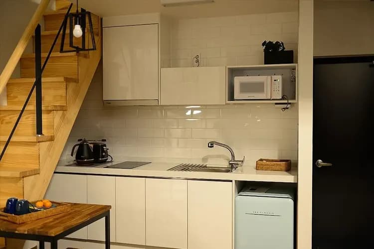 Private kitchenette