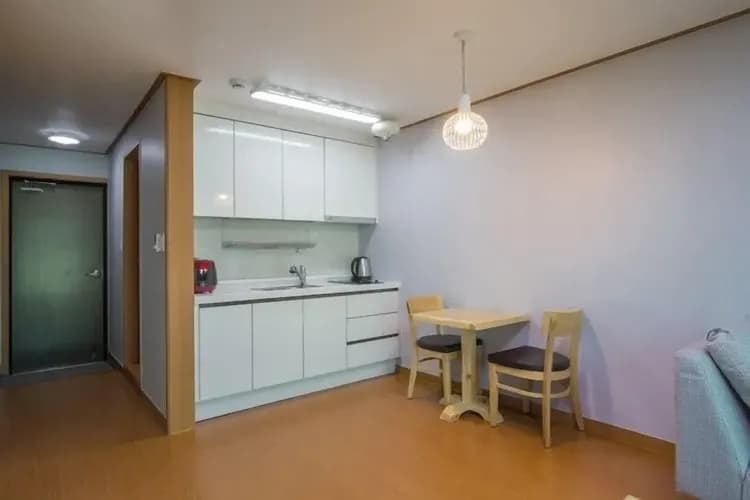 Private kitchenette