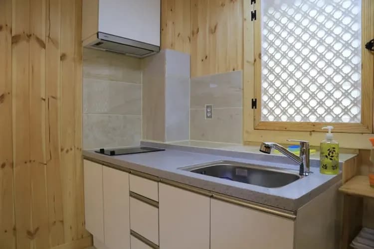 Private kitchenette