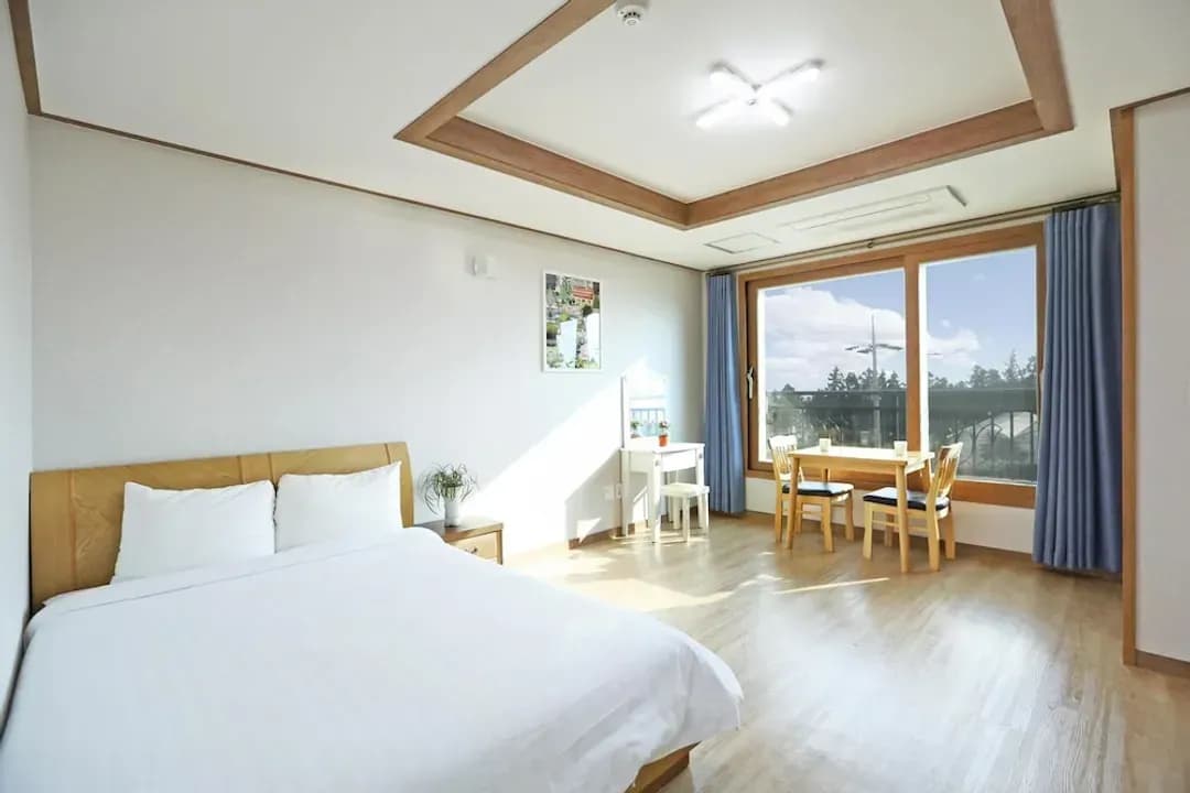 Jeju-do-Jeju DK House Pension