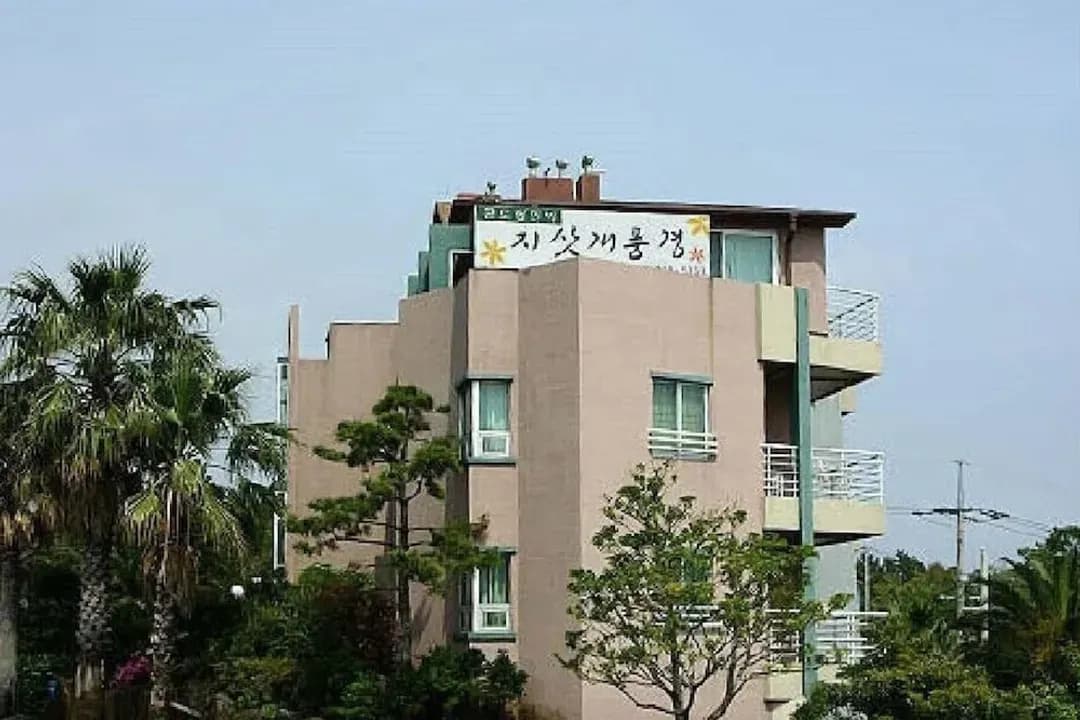 Jeju-do-Jisakke Poongyeong Pension
