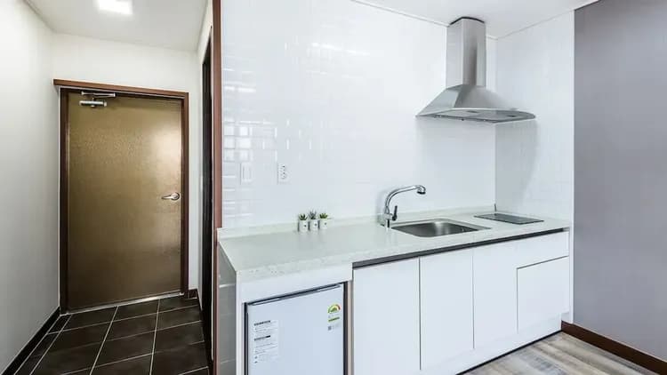 Private kitchenette