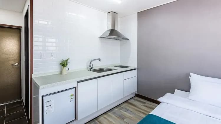 Private kitchenette