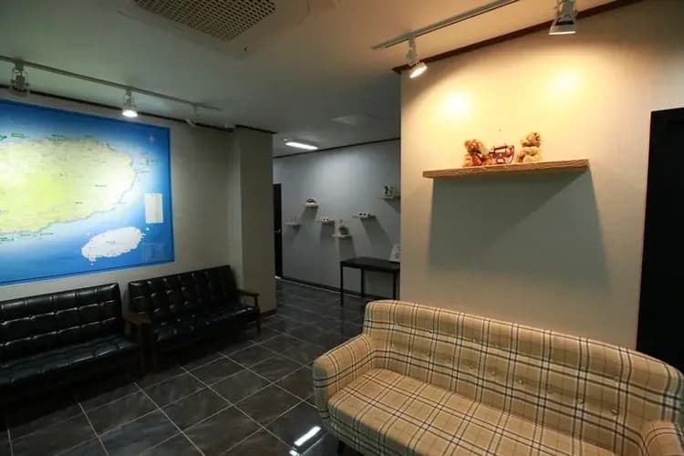 Lobby sitting area