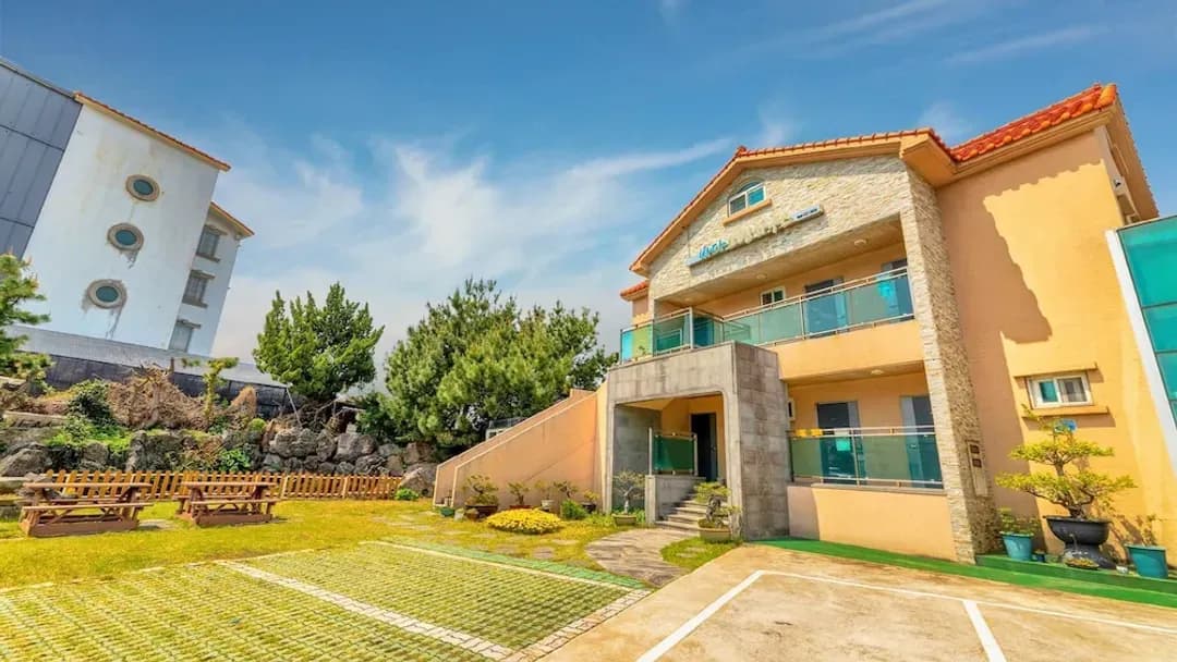 Jeju-do-Jeju Badagreen Pension