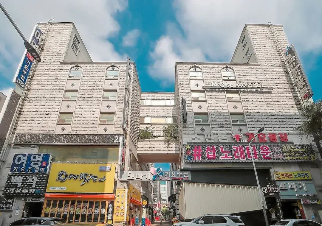 Gyeonggi-do-Hotel Via