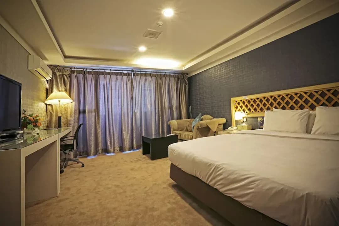 Chungcheongnam-do-Metro Tourist Hotel