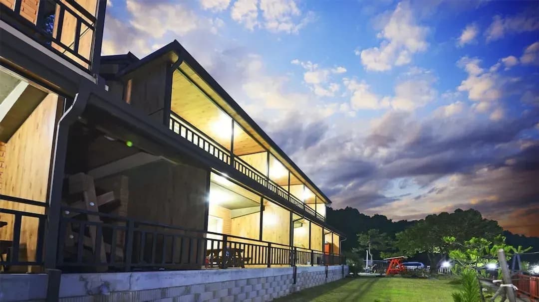 Jeollanam-do-Yeosu Hwangto Pension