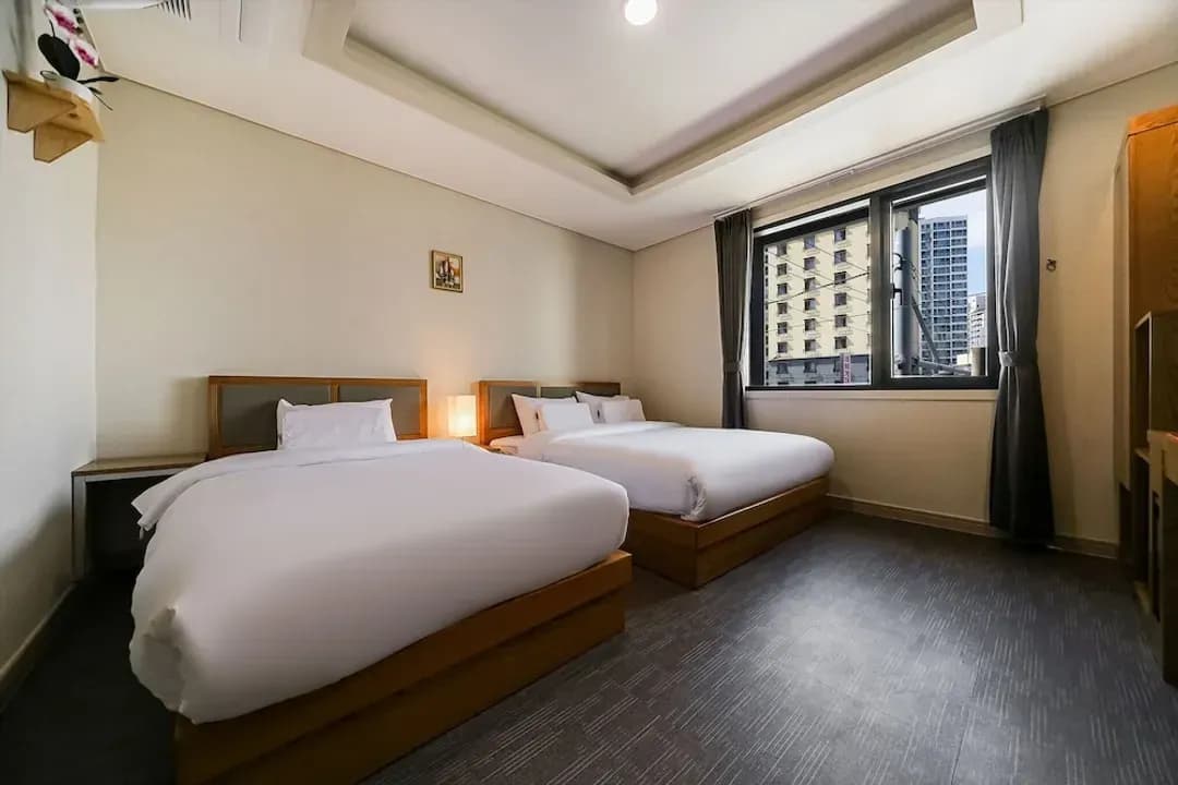 경상남도-아모르호텔