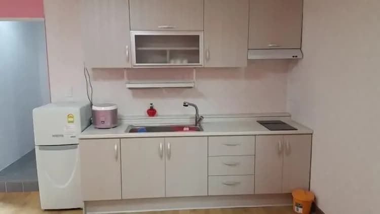Private kitchenette