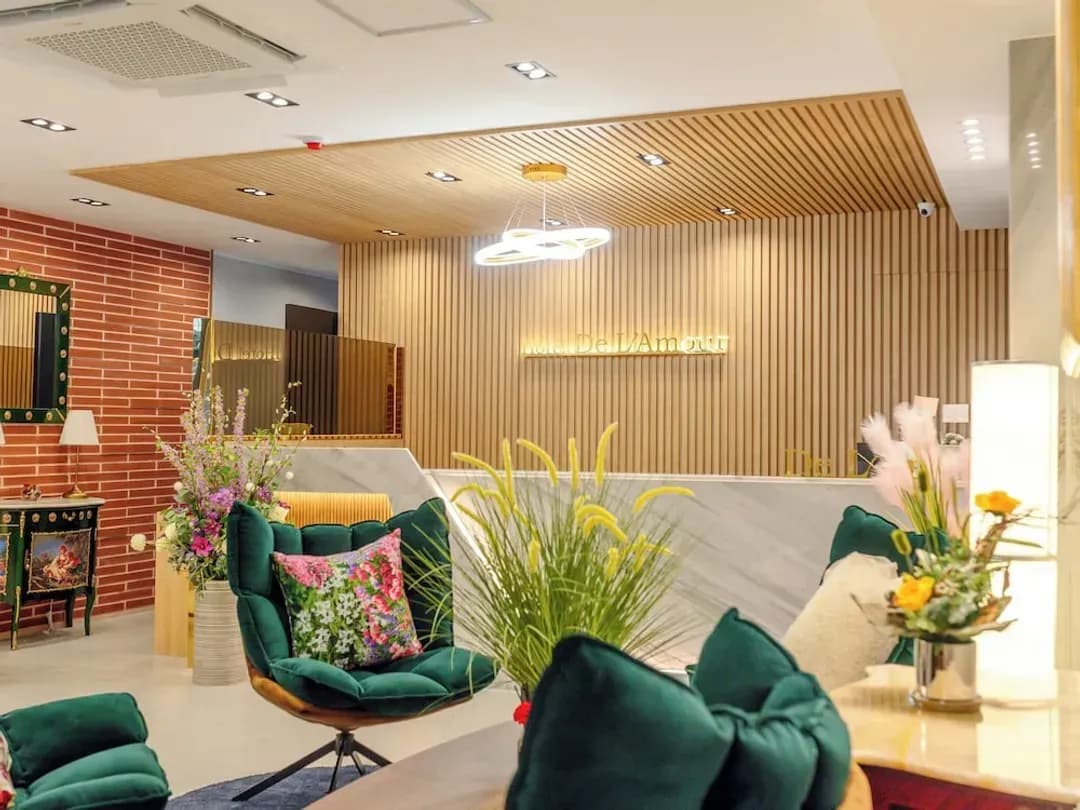 Gyeongsangnam-do-DELAMOUR Hotel