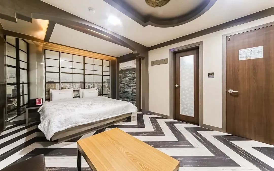 울산-울산 삼산동 더샵 모텔