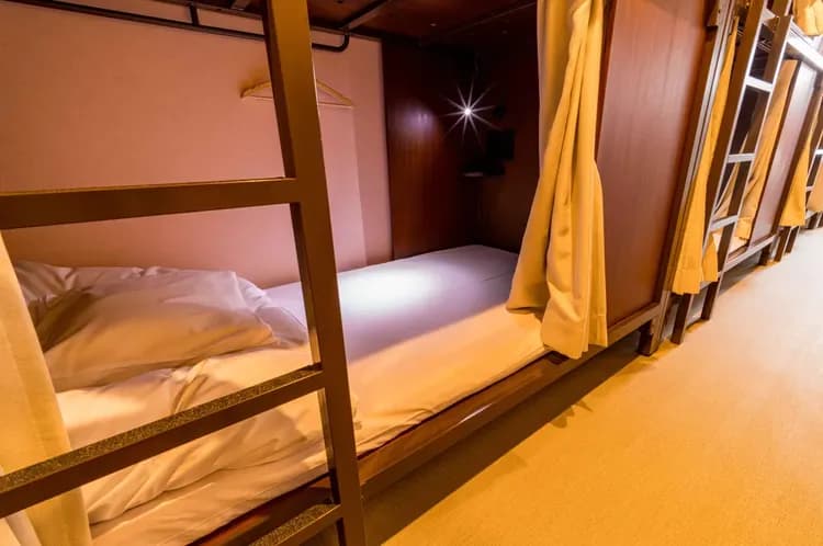 ドミトリー：下段