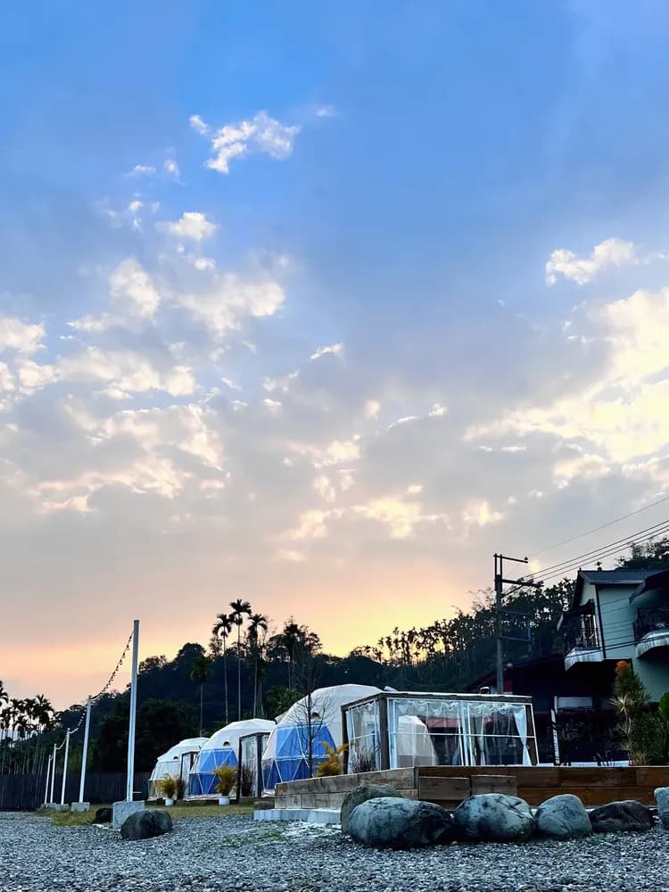 山見懶人露營 | 星球帳上下鋪！獨立衛浴含冷氣！自助式露營體驗-13