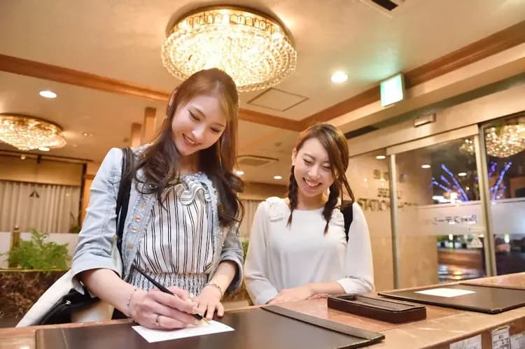 Check-in/check-out kiosk