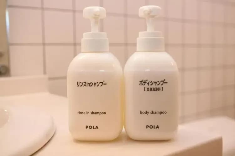 Bathroom amenities