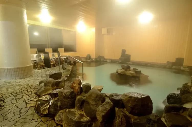 Deep soaking bathtub