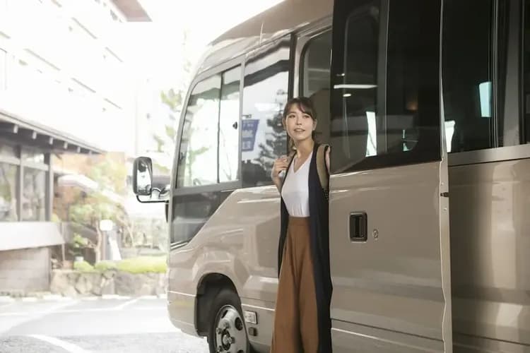 Train station shuttle