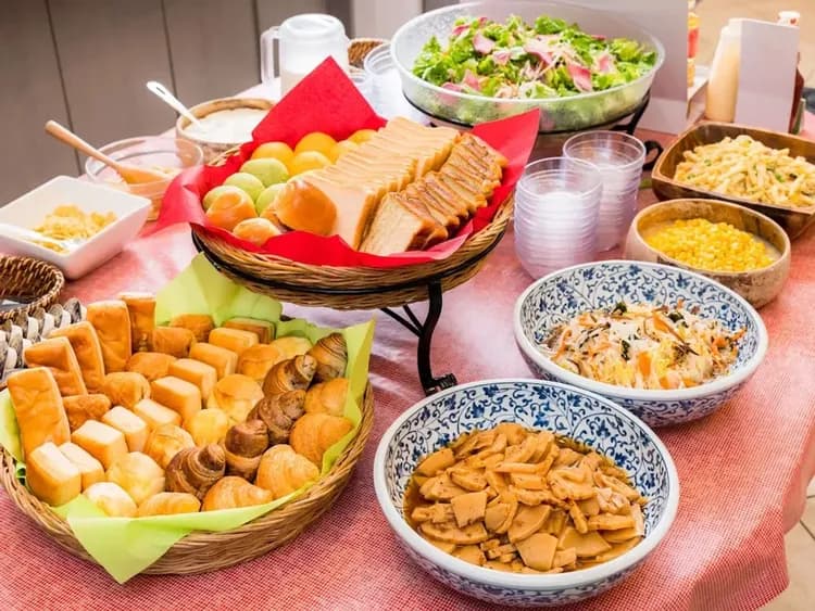 Breakfast buffet