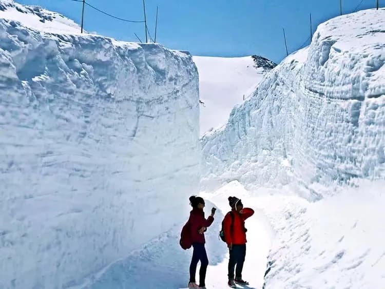 【超值雪壁傳奇】立山黑部、童話合掌村、金澤兼六園、上高地溫泉香五日