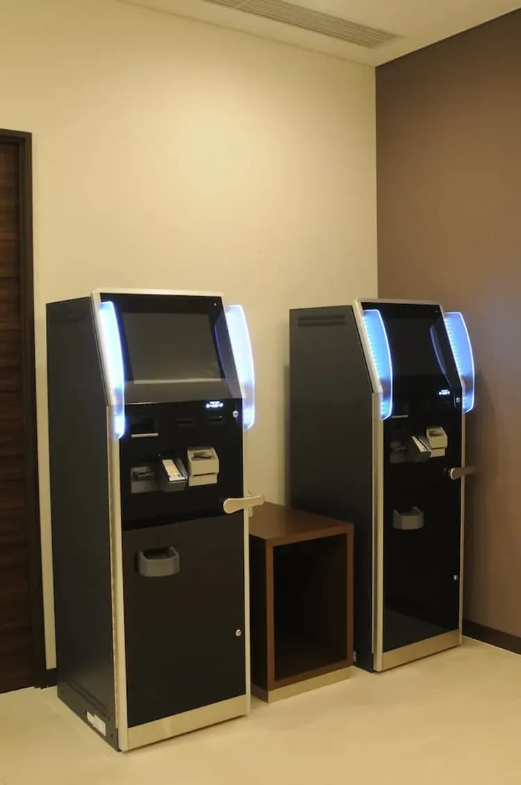 Check-in/check-out kiosk