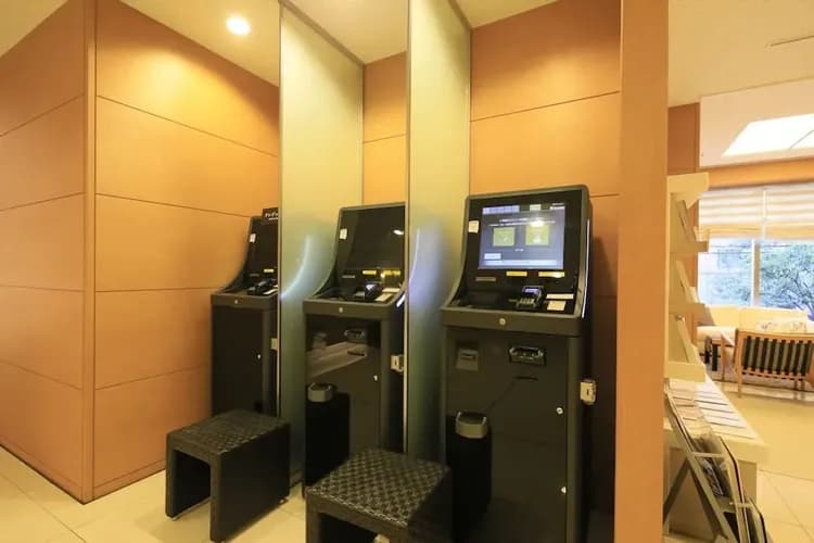 Check-in/check-out kiosk