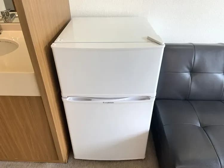 Mini-refrigerator