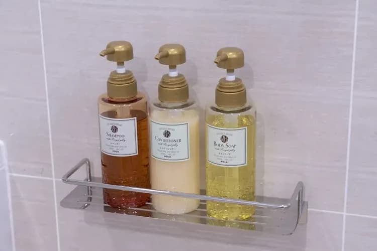 Bathroom amenities