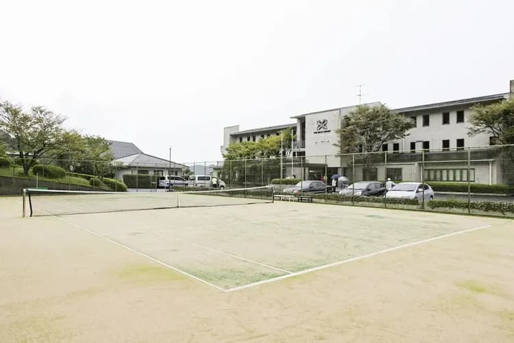 Tennis court