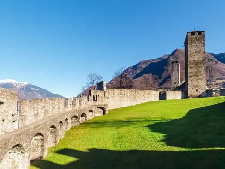 【金牌義瑞法、最高省10000】瑞士少女峰、羅馬假期漫遊、巴黎浪漫香頌、歐洲高速列車12日-12