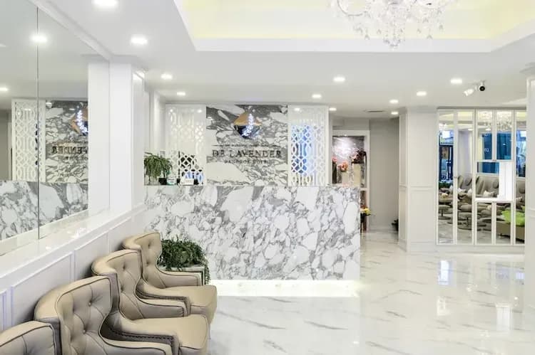 Check-in/check-out kiosk