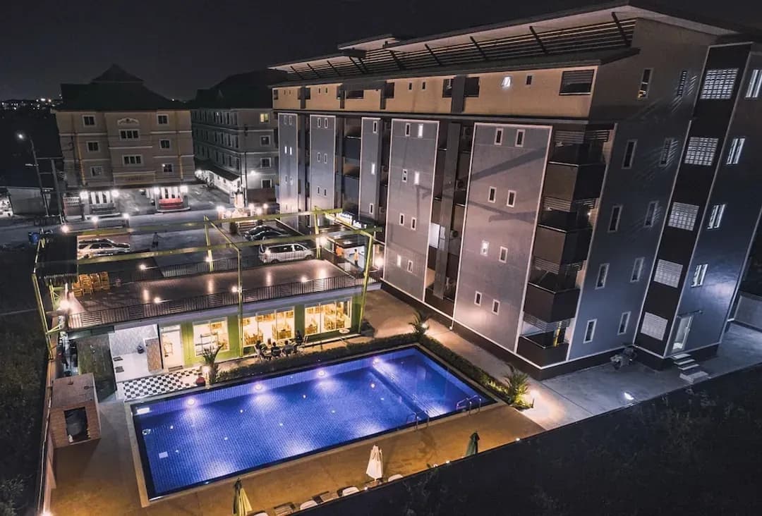 曼谷-黃金機場套房酒店