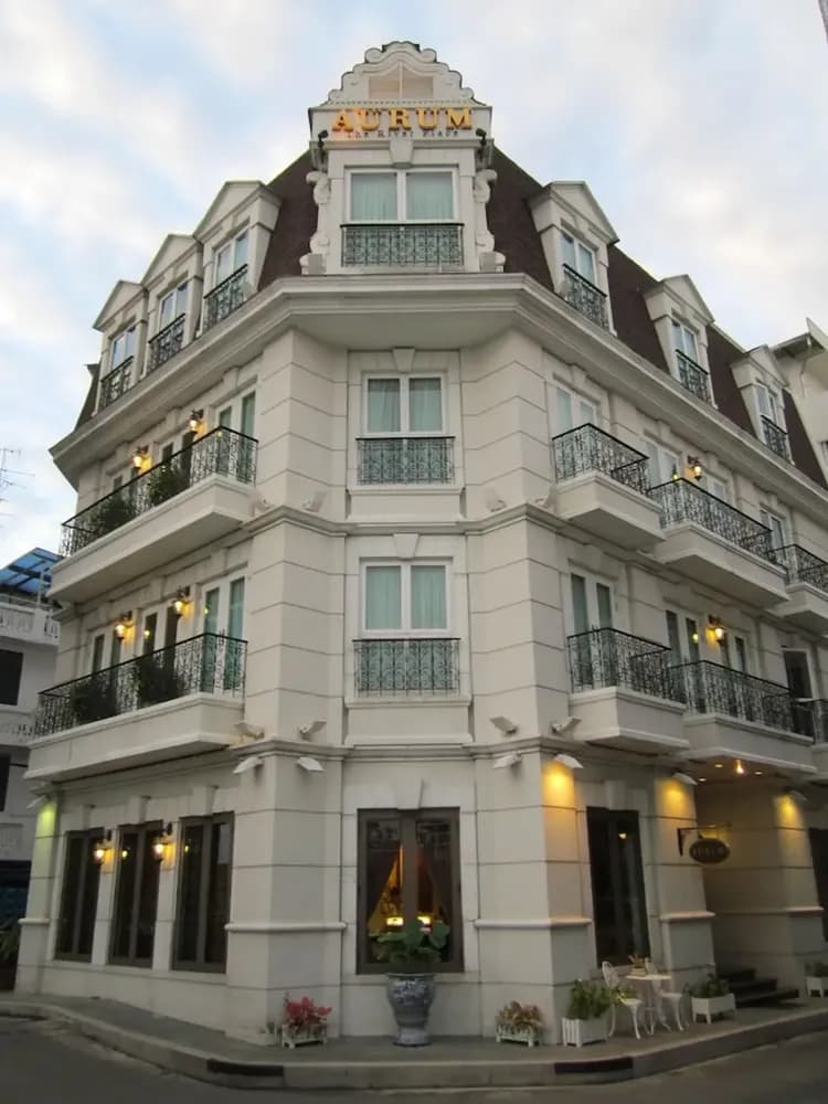 Primary image