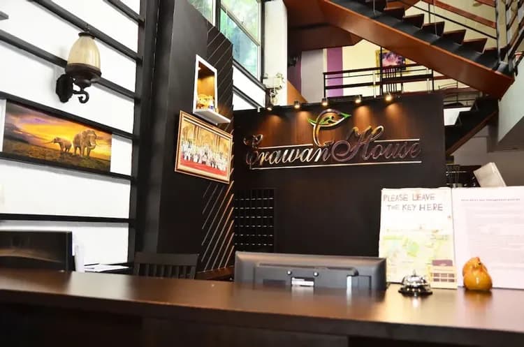 Check-in/check-out kiosk