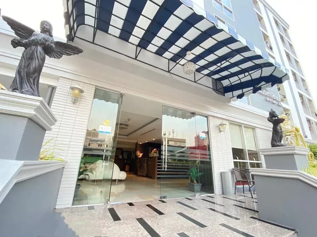 曼谷-華康麗拉瓦迪現代渡假村飯店