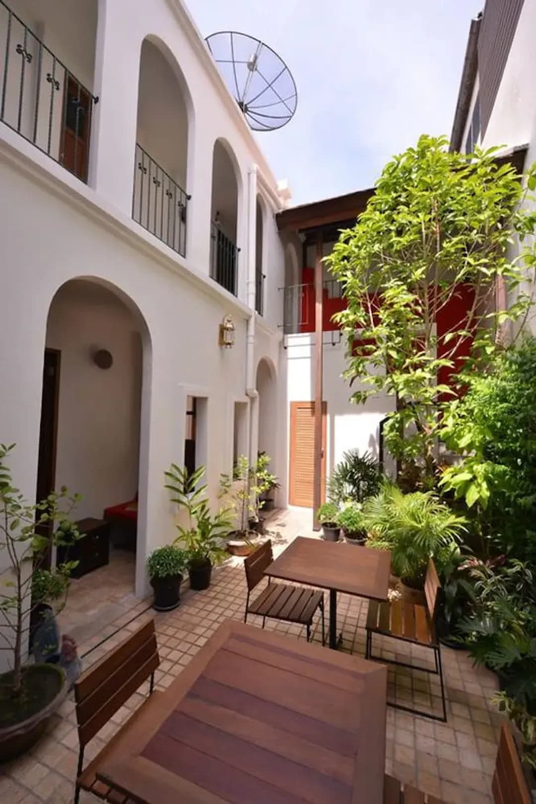 曼谷-鄰居普通飯店