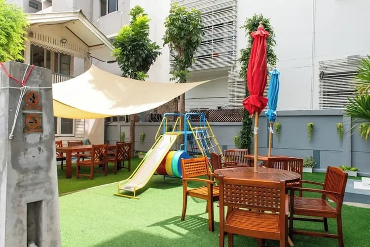 Children's play area - outdoor