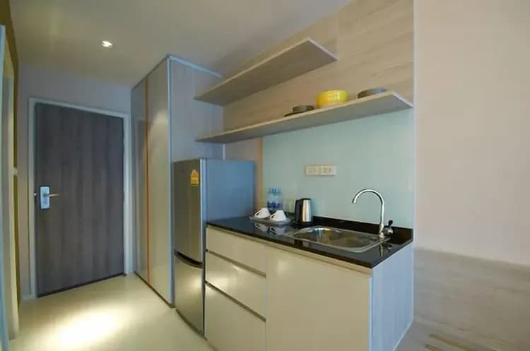 Private kitchenette