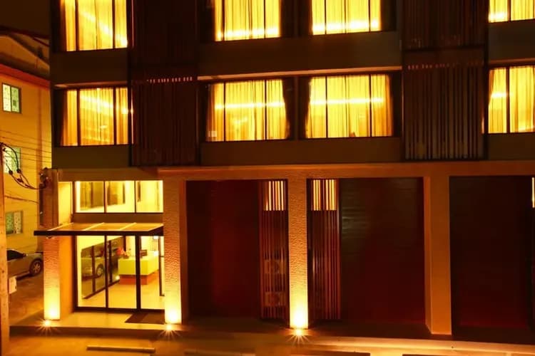 Front of property - evening/night