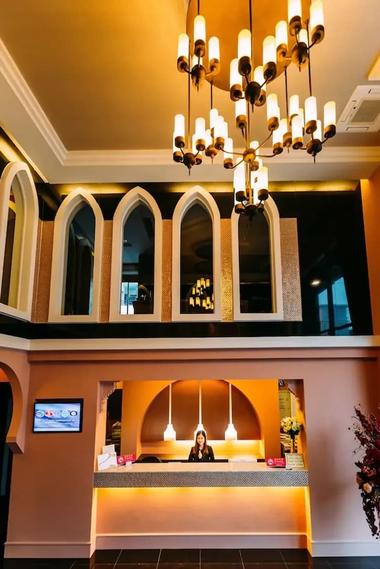 Check-in/check-out kiosk