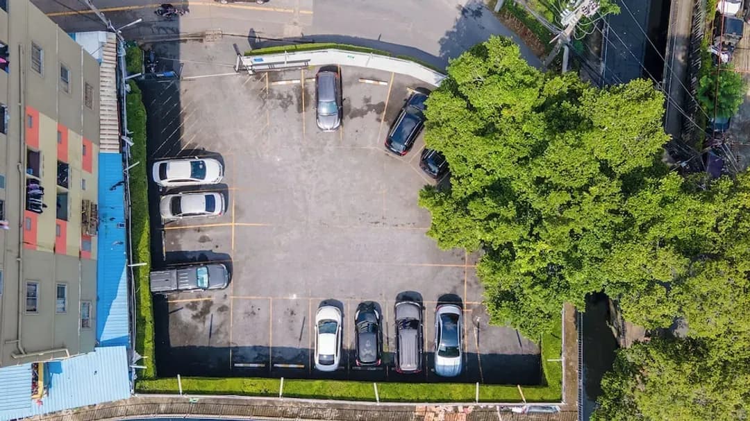 방콕-신시리 3 라드프라오 83