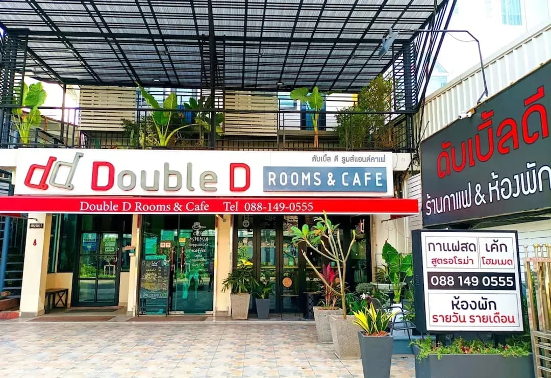 Bangkok-Double D Rooms & Cafe