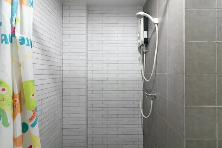 Bathroom shower
