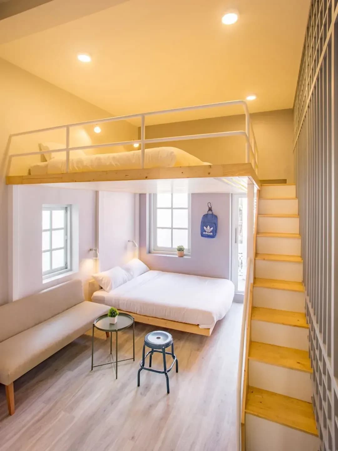 Bangkok-Nornyaowarat Hostel