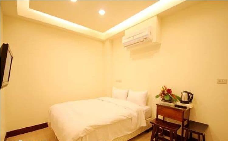 Room and board players 2 Museum-13