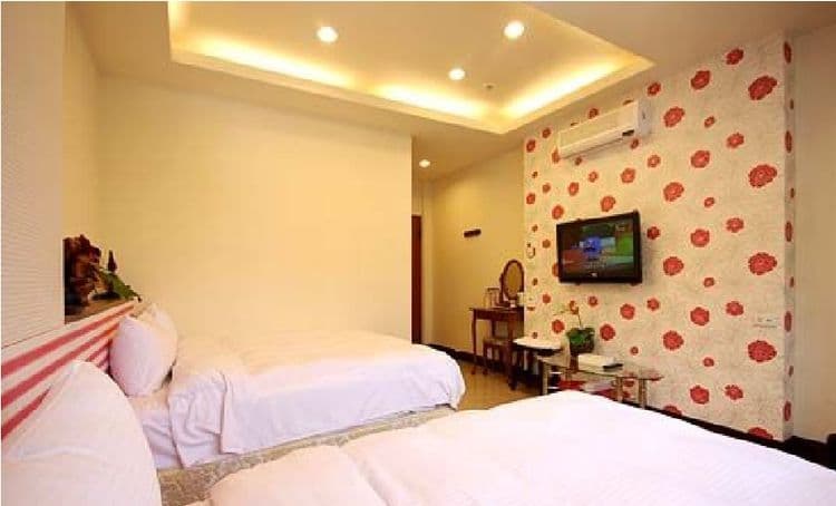 Room and board players 2 Museum-5