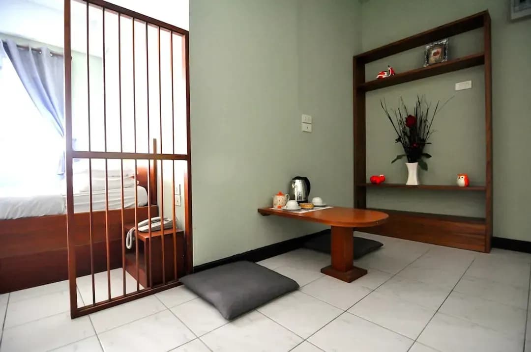 Bangkok-The Living Room Serviced Apartment